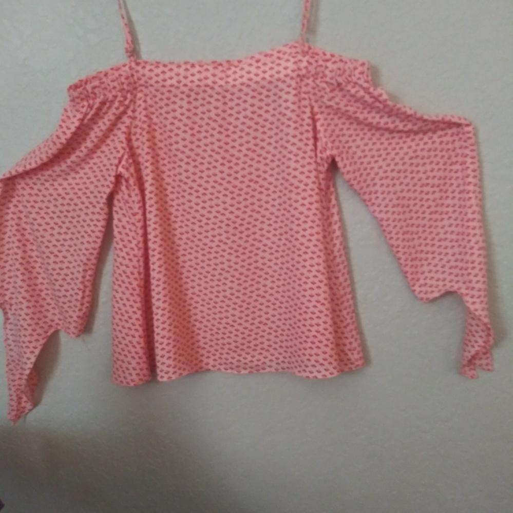 Cold Shoulder Top (M)